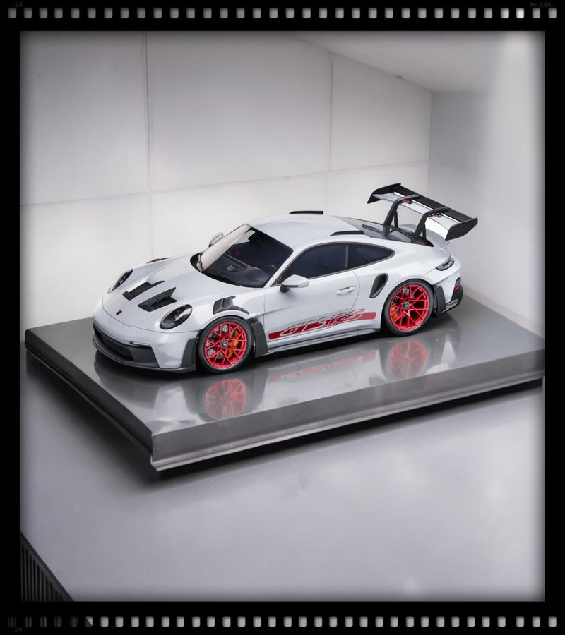 Load image into Gallery viewer, Porsche 911 GT3 RS (992) Grey/Red - LIMITED EDITION 300 pieces - PORSCHE DEALERMODEL 1:12
