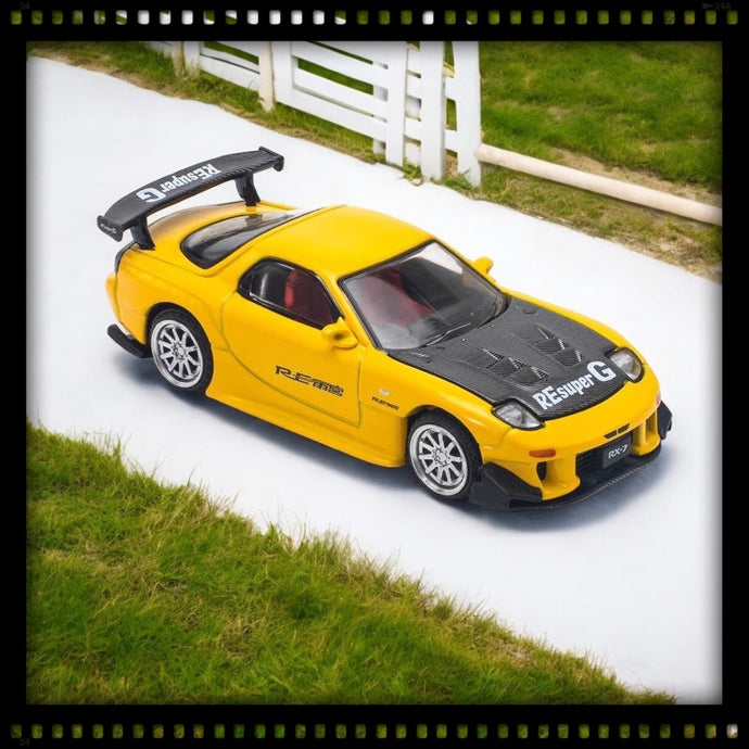 Mazda RX-7 (FD3S) Re-Amemiya Widebody Jaune POP RACE 1:64