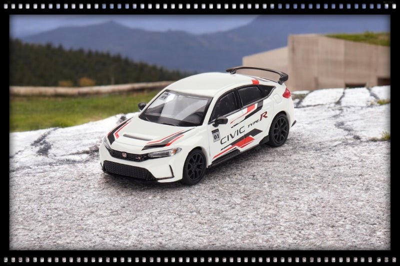 Load image into Gallery viewer, Honda Civic Type R 2023 Honda Thanks Day Vietnam (LHD) MINI GT 1:64
