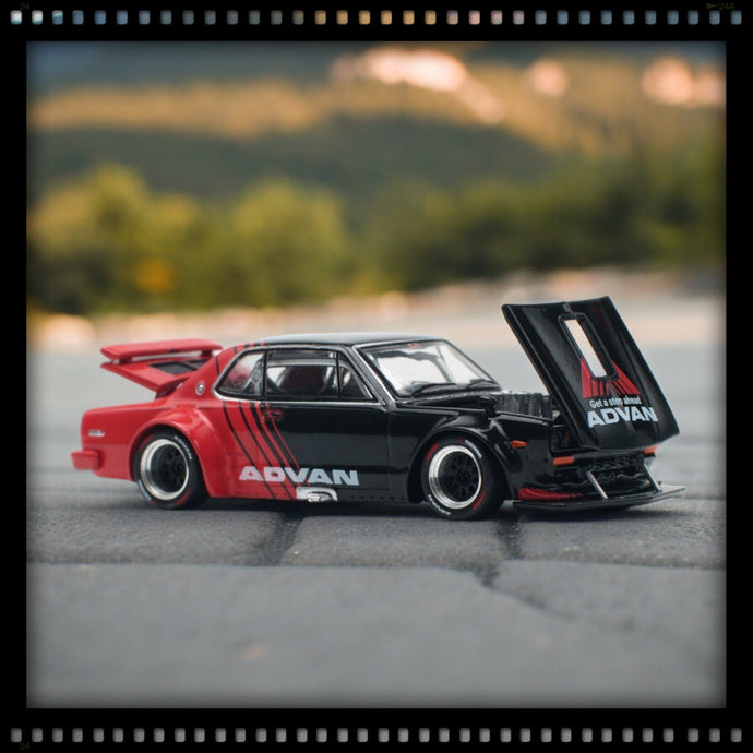 Nissan Skyline GT-R V8 Drift *Hakosuka* Advan Rouge/Noir POP RACE 1:64