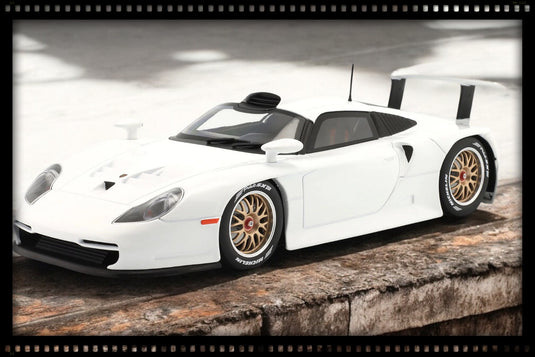 Porsche 911 GT1 STREET VERSION 1997 White WERK83 1:18