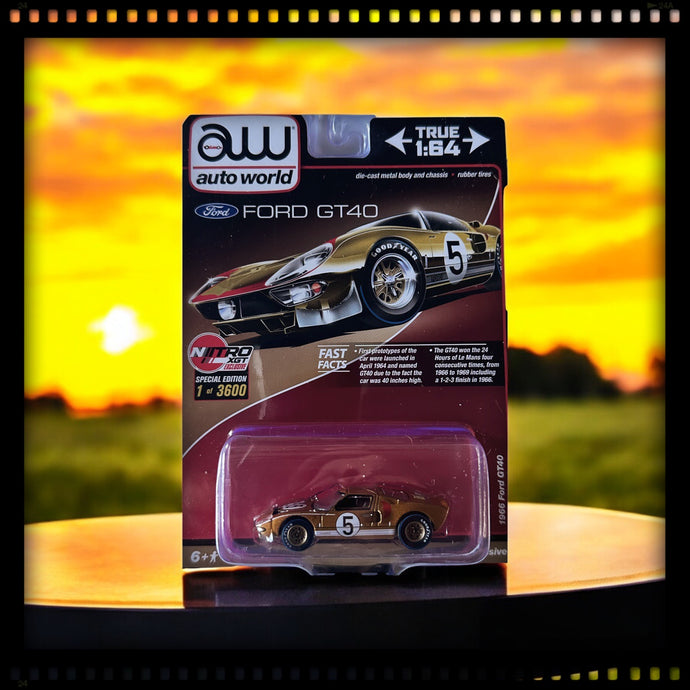 Ford GT40 AUTO WORLD 1:64