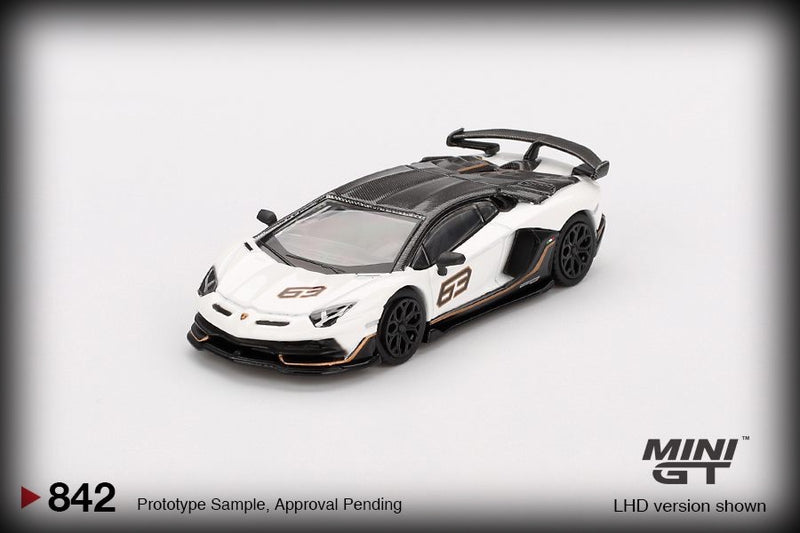 Chargez l&#39;image dans la visionneuse de la galerie, Lamborghini AVENTADOR SVJ 63 BLANC 2022 (LHD) MINI GT 1:64
