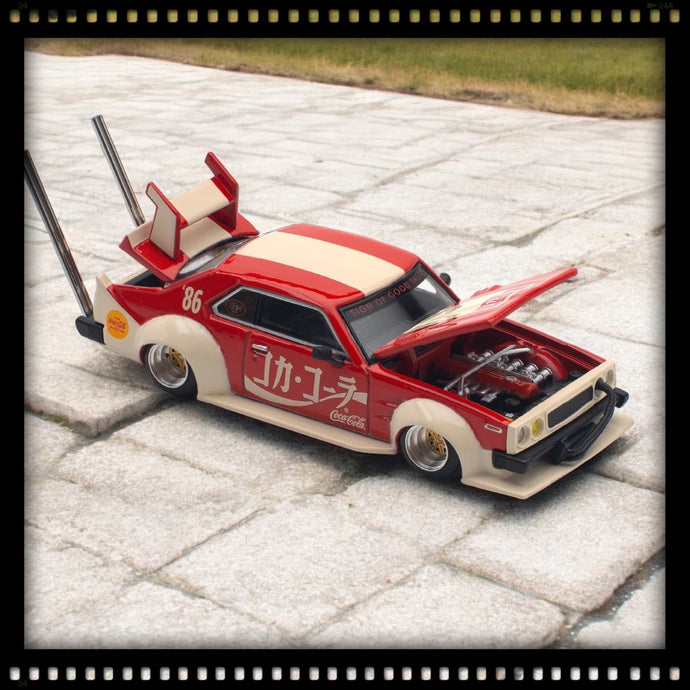 Nissan Skyline C210 Kaido Racer *Bosozoku Style*, Coca-cola JP Red/White POP RACE 1:64