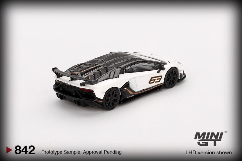 Chargez l&#39;image dans la visionneuse de la galerie, Lamborghini AVENTADOR SVJ 63 BLANC 2022 (LHD) MINI GT 1:64
