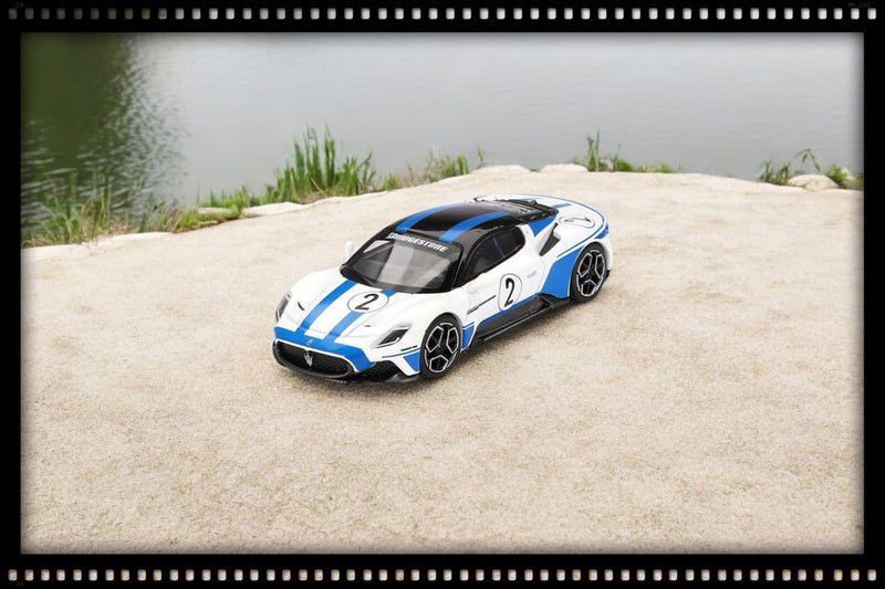 Laad de afbeelding in de Gallery-viewer, Maserati MC20 #2 MASERATI PERFORMANCE EXPERIENCE 2024 BBR Models 1:64
