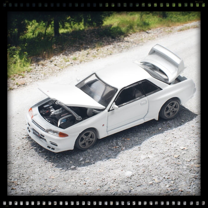 Nissan Skyline GT-R R32 Blanc POP RACE 1:64