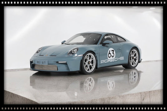 Porsche 911 S/T KUSTBLAUW METALLIC 2024 GT SPIRIT 1:18