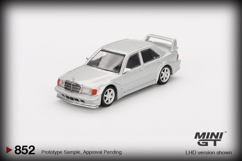 Laad de afbeelding in de Gallery-viewer, Mercedes-Benz 190E 2.5-16 EVO 2 ASTRAL ZILVER 1989 (LHD) MINI GT 1:64
