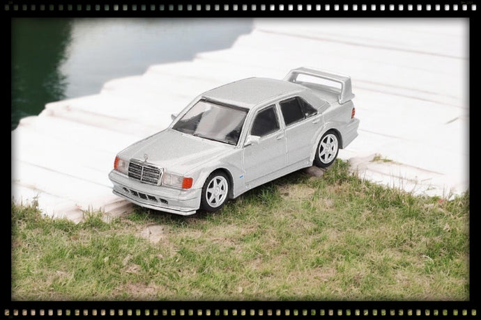 Mercedes-Benz 190E 2.5-16 EVO 2 ASTRAL SILVER 1989 (LHD) MINI GT 1:64