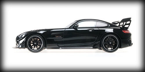 Mercedes Benz AMG GT BLACK SERIES 2020 Noir MINICHAMPS 1:18