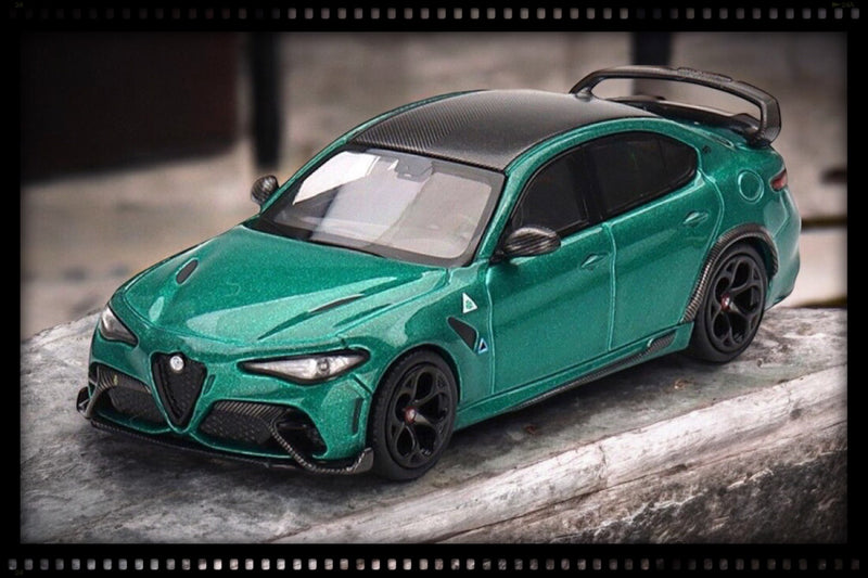 Chargez l&#39;image dans la visionneuse de la galerie, Alfa Romeo Giulia GTAm BBR Models 1:64
