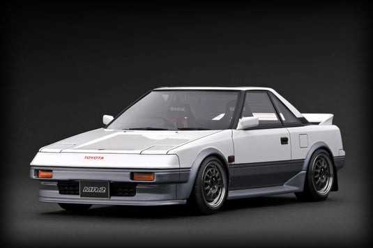 Toyota MR2 (AW11) Blanc/Argenté IGNITION MODEL 1:18