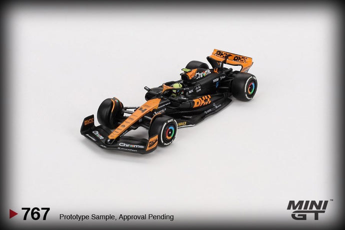 McLaren MCL60 #4 LANDO NORRIS GP DU JAPON 2ÈME PLACE 2023 (LHD) MINI GT 1:64