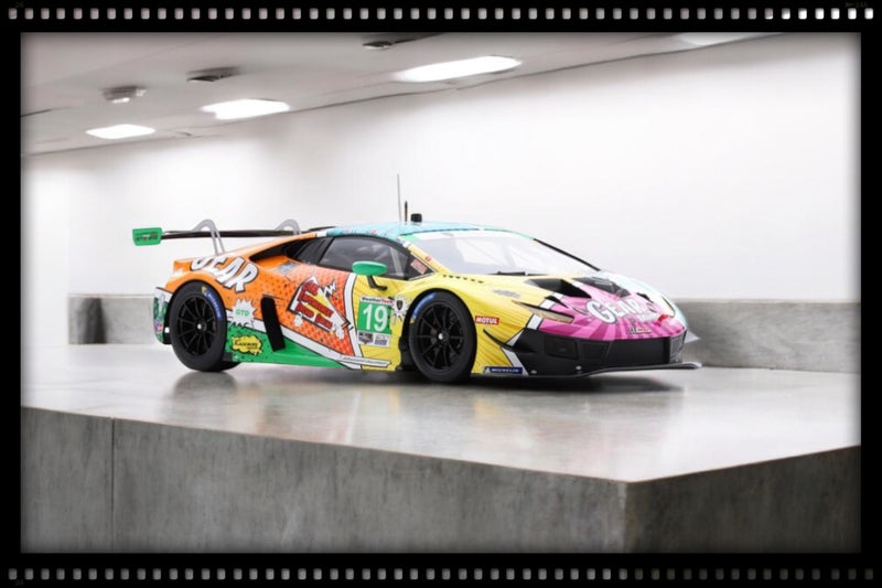 Chargez l&#39;image dans la visionneuse de la galerie, Lamborghini HURACAN GT3 EVO TEAM GEAR RACING BY GRT GRASSER N 19 24h DAYTONA 2020 C.NIELSEN - K.LEGGE - T.CALDERON - R.FREY - BLEU CLAIR JAUNE/VERT avec case &amp; base SPARK 1:18
