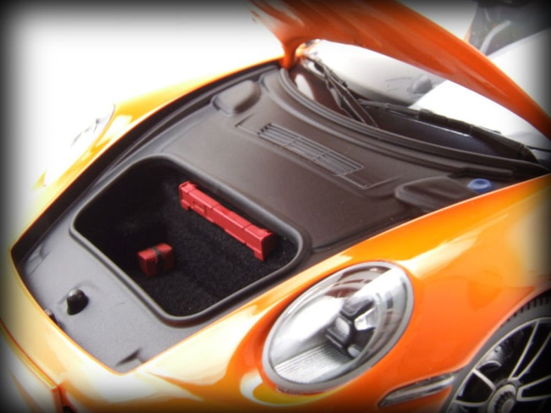 Chargez l&#39;image dans la visionneuse de la galerie, Porsche 911 (992) Turbo S coupé Sport Design 2021 Orange MINICHAMPS 1:18
