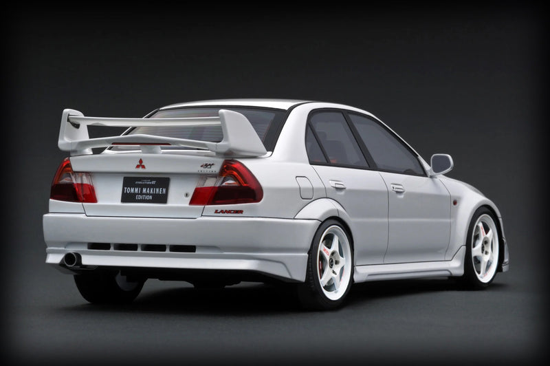 Load image into Gallery viewer, Mitsubishi Lancer Evolution VI GSR T.M.E (CP9A) Blanc IGNITION MODEL 1:18
