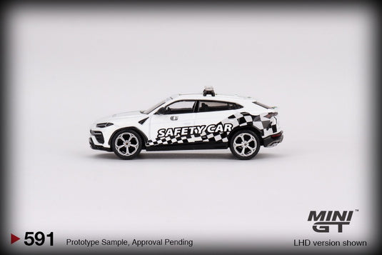 Lamborghini Urus Macau GP Official Safety Car 2022 (RHD) MINI GT 1:64