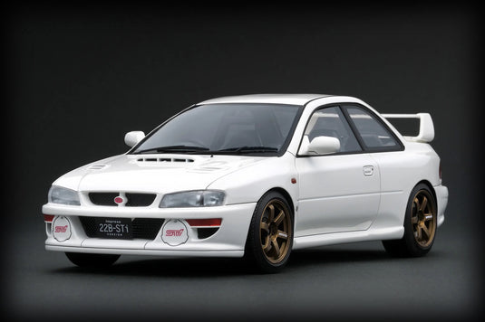 Subaru Impreza 22B-Sti Version (GC8) White IGNITION MODEL 1:18