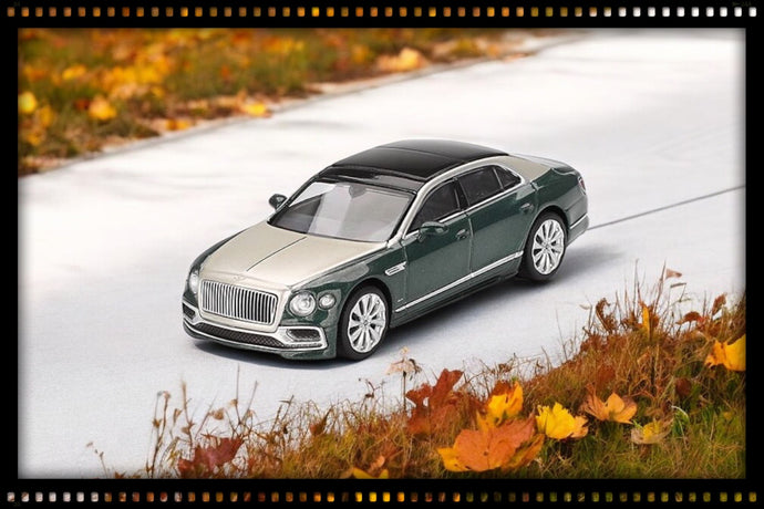 Bentley FLYING SPUR BLANC SABLE VERT 2024 (LHD) MINI GT 1:64