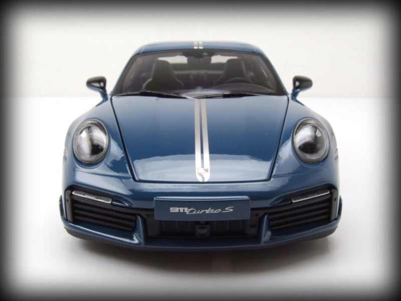 Chargez l&#39;image dans la visionneuse de la galerie, Porsche 911 (992) Turbo S coupé Sport Design 2021 Bleu MINICHAMPS 1:18
