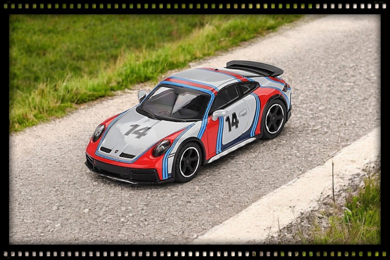 Chargez l&#39;image dans la visionneuse de la galerie, Porsche 911 (992) DAKAR ICE GRIS METALLIC RALLY TRIBUTE 2024 (LHD) MINI GT 1:64
