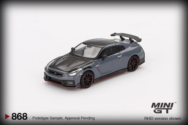 Chargez l&#39;image dans la visionneuse de la galerie, Nissan GT-R (R35) NISMO STEALTH GRIS 2024 (LHD) MINI GT 1:64
