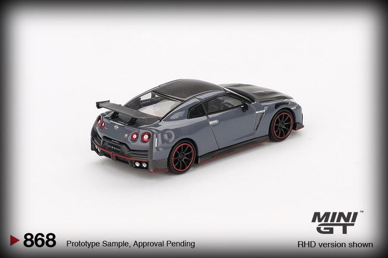 Laad de afbeelding in de Gallery-viewer, Nissan GT-R (R35) NISMO STEALTH GRIJS 2024 (LHD) MINI GT 1:64
