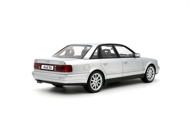 Chargez l&#39;image dans la visionneuse de la galerie, Audi S4 (C4) 4.2 V8 CRISTAL SILVER C6 1993 OTTOmobile 1:18
