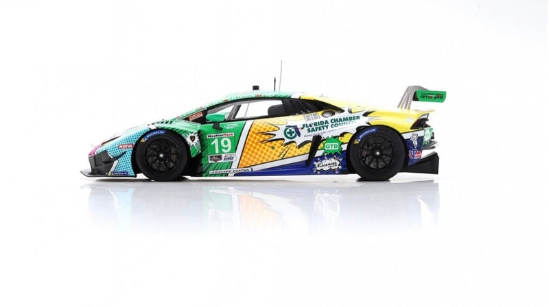 Chargez l&#39;image dans la visionneuse de la galerie, Lamborghini HURACAN GT3 EVO TEAM GEAR RACING BY GRT GRASSER N 19 24h DAYTONA 2020 C.NIELSEN - K.LEGGE - T.CALDERON - R.FREY - BLEU CLAIR JAUNE/VERT avec case &amp; base SPARK 1:18
