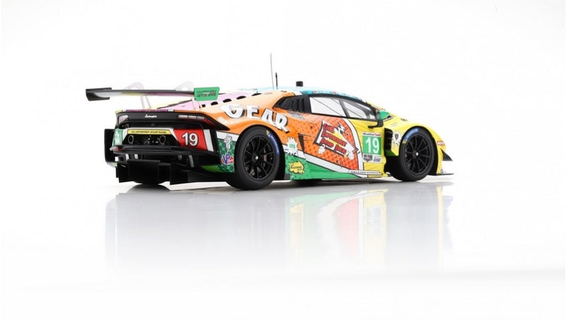 Chargez l&#39;image dans la visionneuse de la galerie, Lamborghini HURACAN GT3 EVO TEAM GEAR RACING BY GRT GRASSER N 19 24h DAYTONA 2020 C.NIELSEN - K.LEGGE - T.CALDERON - R.FREY - BLEU CLAIR JAUNE/VERT avec case &amp; base SPARK 1:18
