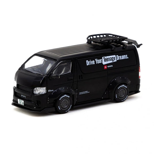 Toyota Hiace Widebody Black TARMAC WORKS 1:64