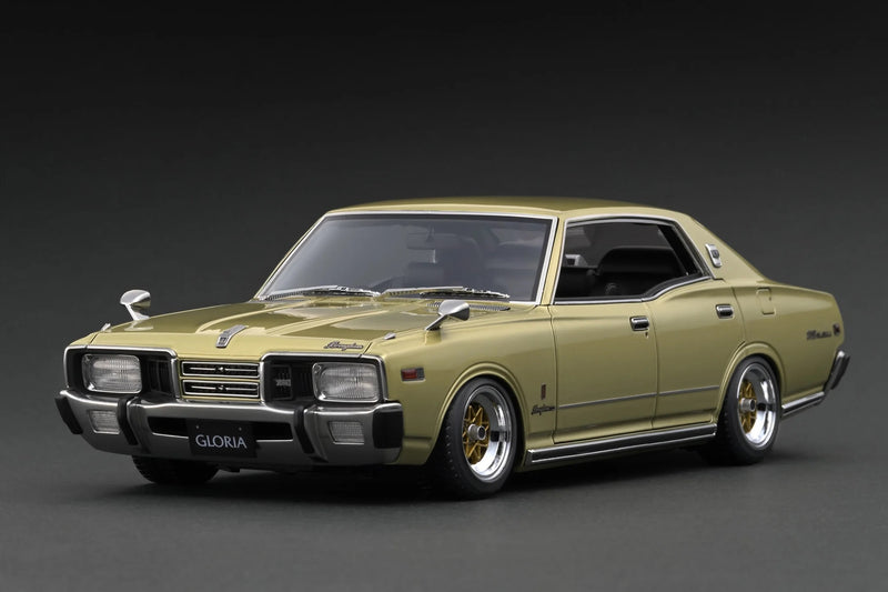 Laad de afbeelding in de Gallery-viewer, Nissan Gloria Brougham (330) Goud IGNITION MODEL 1:18
