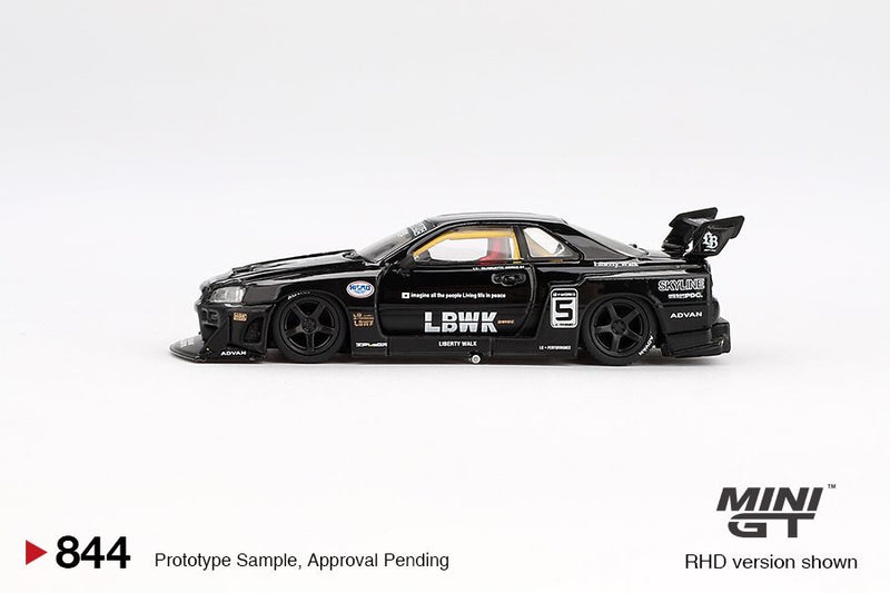 Laad de afbeelding in de Gallery-viewer, Nissan LB-ER34 SUPER SILHOUETTE SKYLINE ZWART 2024 (RHD) MINI GT 1:64
