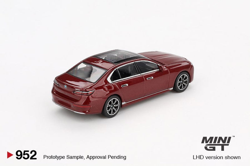 Laad de afbeelding in de Gallery-viewer, Bmw I7 XDRIVE60 AVENTURIN ROOD 2023 (LHD) MINI GT 1:64
