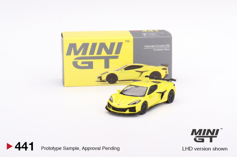 Chargez l&#39;image dans la visionneuse de la galerie, Chevrolet CORVETTE Z06 2023 Jaune (RHD) MINI GT 1:64
