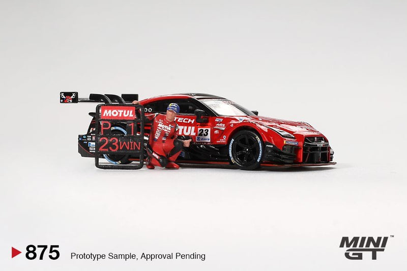 Laad de afbeelding in de Gallery-viewer, Nissan GT-R (R35) MET MATSUDA FIGUUR #23 MOTUL AUTECH SUZUKA WINNAAR 2021 (LHD) MINI GT 1:64
