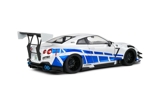 Nissan GT-R (R35) W/ LIBERTY WALK CARROSSERIE 2.0 PAUL TRIBUTE 2024 BLANC/BLEU SOLIDO 1:18