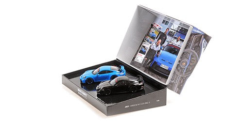 Laad de afbeelding in de Gallery-viewer, Porsche 911 (992) GT3 – 2021 - SET VOOR 2 AUTO&#39;S – BLAUW/ZWART - LIMITED EDITION - MINICHAMPS 1:43
