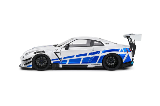 Nissan GT-R (R35) W/ LIBERTY WALK CARROSSERIE 2.0 PAUL TRIBUTE 2024 BLANC/BLEU SOLIDO 1:18